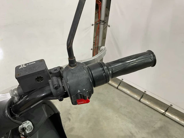 Scutum - snorscooter - e-scooter - afbeelding 5 van  17