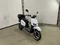 Scutum - snorscooter - e-scooter - afbeelding 10 van  17