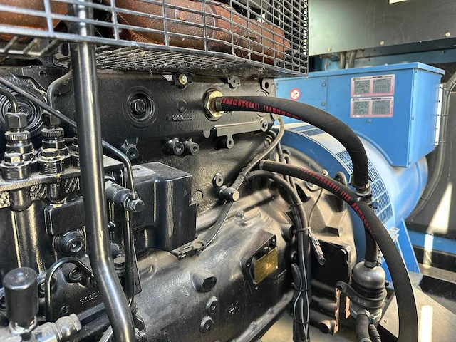 Sdmo - 2002 - gs375k - stroomgenerator 375kva - afbeelding 9 van  24