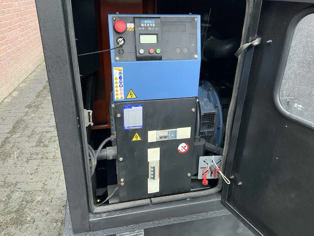 Sdmo t33 stroomgenerator - afbeelding 5 van  15