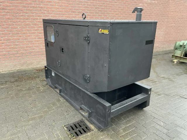 Sdmo t33 stroomgenerator - afbeelding 8 van  15