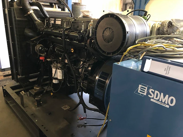 Sdmo volvo penta tad 1640ge noodstroomaggregaat - afbeelding 30 van  32