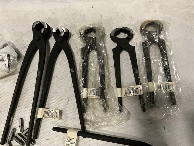 Sds boren, knijptangen en bitjes - afbeelding 4 van  5