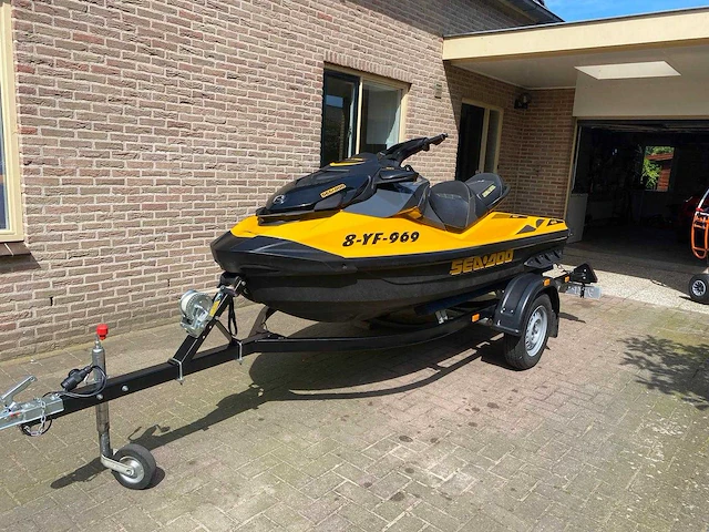 Sea-doo - gtr 230 - waterscooter - jetski - afbeelding 1 van  4