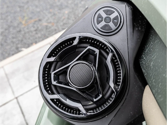 Sea-doo gtx limited 300 idf 3-persoons 2023 audio metallic inclusief trailer (4 vaaruren) - afbeelding 11 van  32