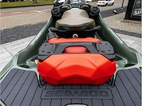 Sea-doo gtx limited 300 idf 3-persoons 2023 audio metallic inclusief trailer (4 vaaruren) - afbeelding 15 van  32