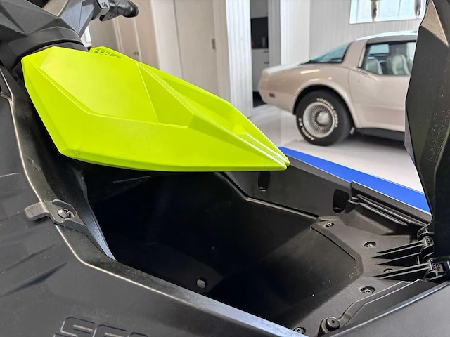 Seadoo - spark - rotax - 85 uur - waterscooter + aanhanger - afbeelding 11 van  12