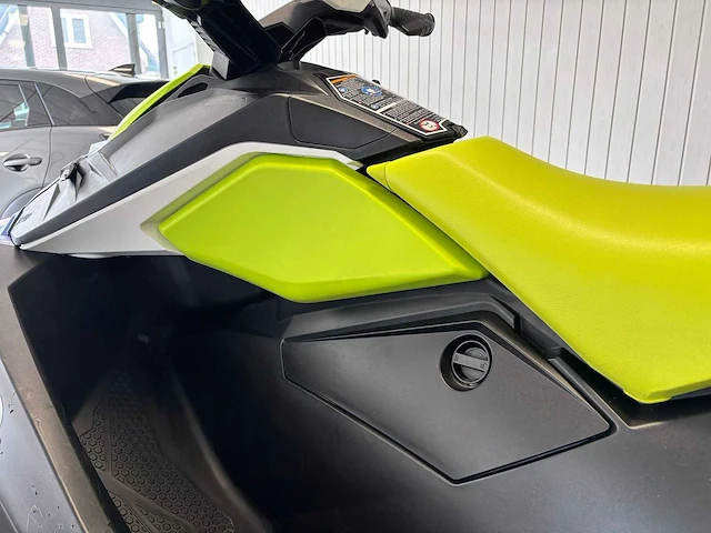 Seadoo - spark - rotax - 85 uur - waterscooter + aanhanger - afbeelding 8 van  12