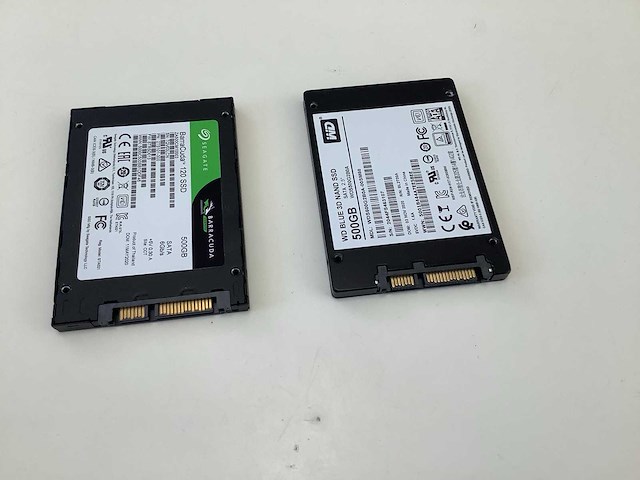 Seagate en wd 2.5”ssd interne hardeschijf (2x) - afbeelding 3 van  4