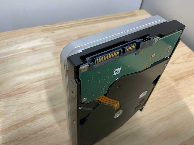 Seagate exos x16 hdd 3,5” 16 tb interne hardeschijf - afbeelding 3 van  6