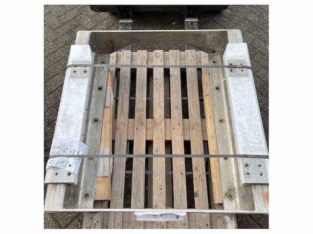 Seakeeper ng9 stainless steel frame - saddle kit - 90258 - afbeelding 2 van  5