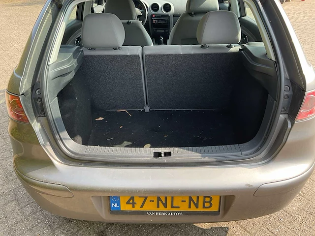 Seat - 2003 - ibiza - 47-nl-nb - afbeelding 2 van  34