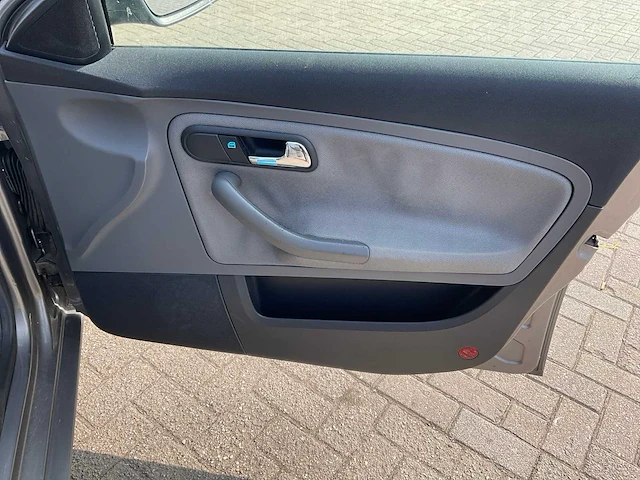 Seat - 2003 - ibiza - 47-nl-nb - afbeelding 9 van  34