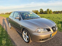 Seat - 2005 - ibiza - 1.4-16v reference - 68-rv-nf - afbeelding 9 van  11