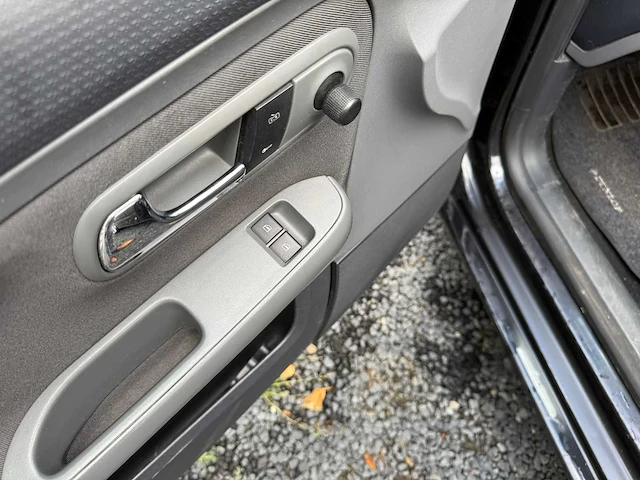 Seat - 2008 - ibiza - 1.4-16v trendstyle - 26-zd-zt - afbeelding 3 van  13
