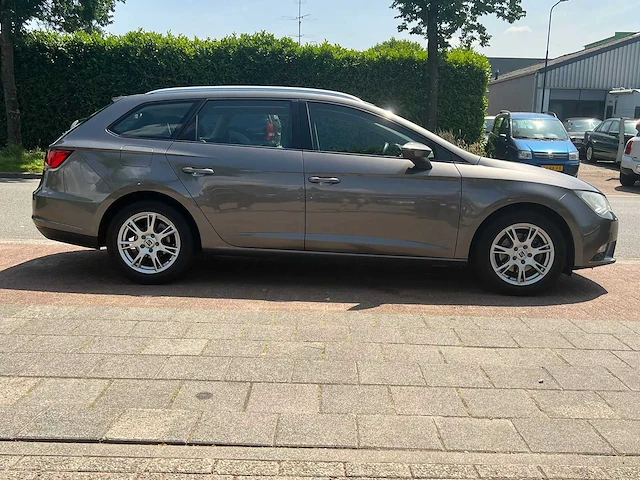 Seat - 2014 - leon st - 1.2 tsi ref. bns. - r-804-nz - afbeelding 5 van  17