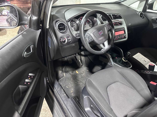 Seat - altea xl - 1.2 tsi eco. style - 05-rjp-9 - afbeelding 17 van  19
