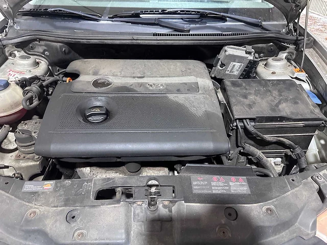 Seat - ibiza - 1.4-16v stella - 36-nn-nl - afbeelding 9 van  19