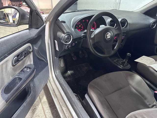 Seat - ibiza - 1.4-16v stella - 36-nn-nl - afbeelding 19 van  19