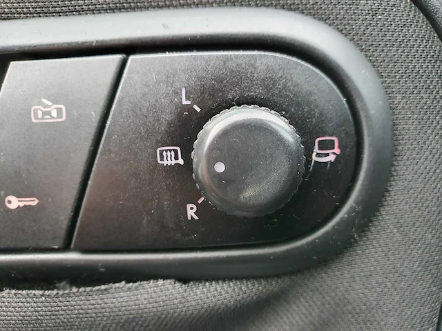 Seat - ibiza - personenauto - afbeelding 9 van  22