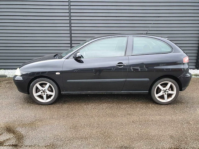 Seat - ibiza - personenauto - afbeelding 12 van  22