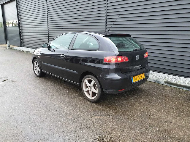 Seat - ibiza - personenauto - afbeelding 16 van  22