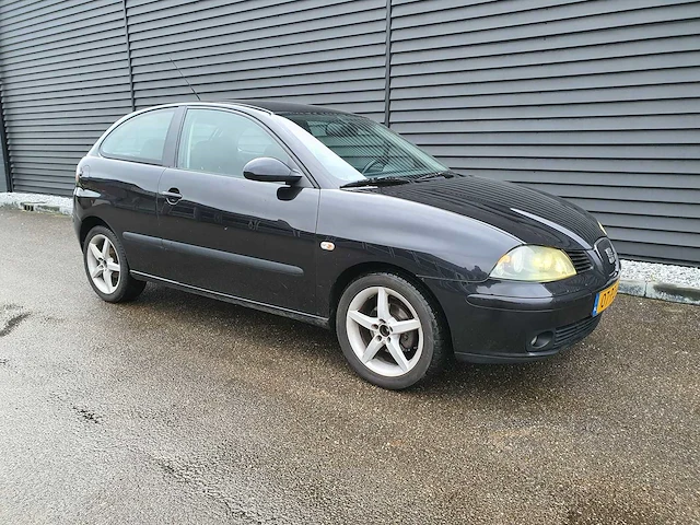 Seat - ibiza - personenauto - afbeelding 21 van  22