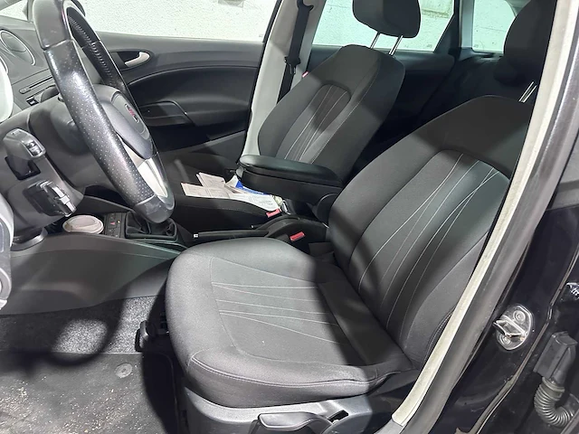 Seat - ibiza st - 1.2 tdi copa pl eco. - 80-shs-1 - afbeelding 7 van  19