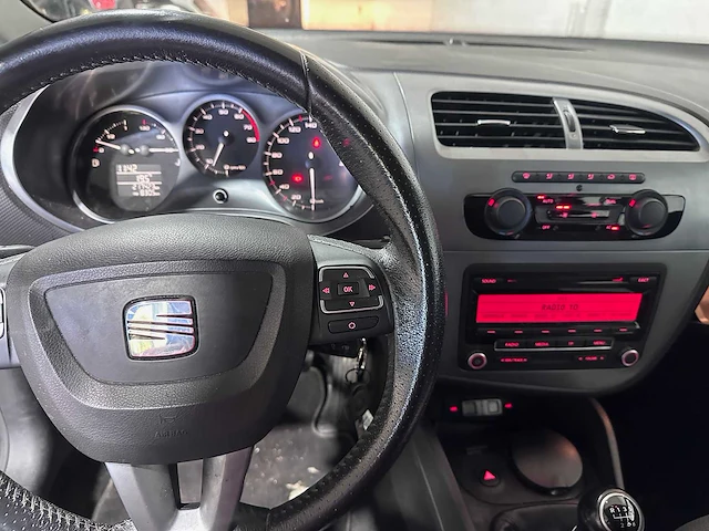 Seat - leon - 1.4 tsi businessline - kp-760-s - afbeelding 2 van  21