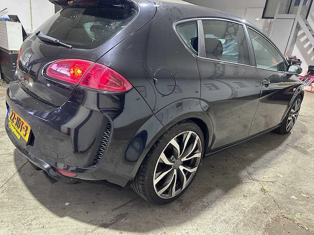 Seat - leon - 1.4 tsi dynamic st. - 22-jdt-3 - afbeelding 5 van  21