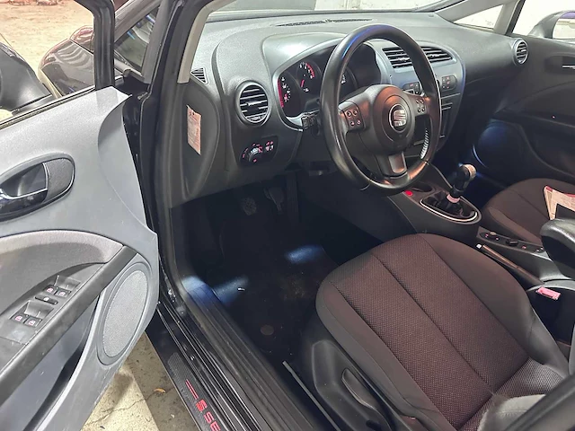Seat - leon - 1.4 tsi dynamic st. - 22-jdt-3 - afbeelding 8 van  21