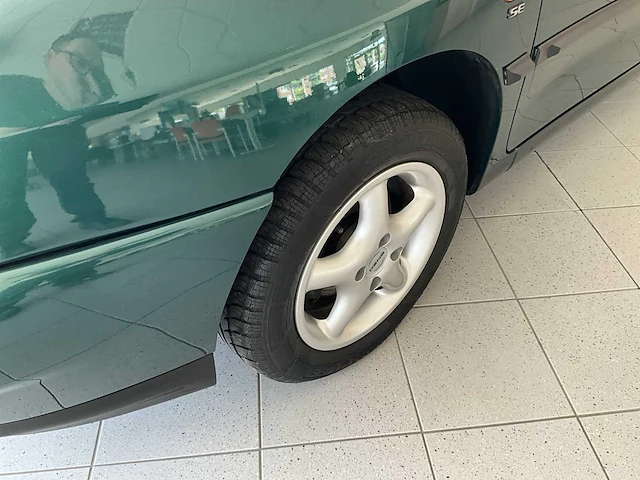 Seat cordoba personenauto - afbeelding 18 van  28