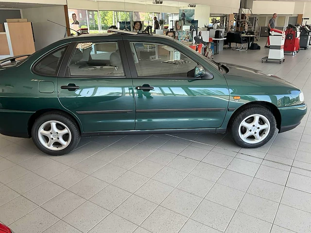 Seat cordoba personenauto - afbeelding 27 van  28