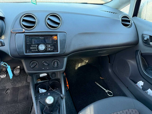 Seat ibiza 1.2 club, 00-kvh-1 - afbeelding 9 van  12