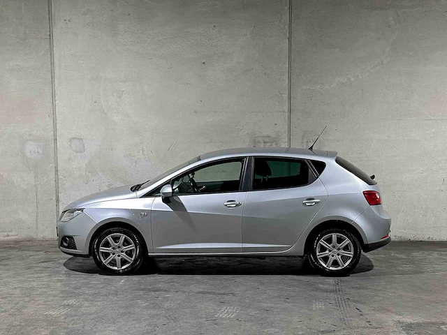 Seat ibiza 1.4 good stuff 86pk 2010, 56-llh-7 - afbeelding 8 van  38