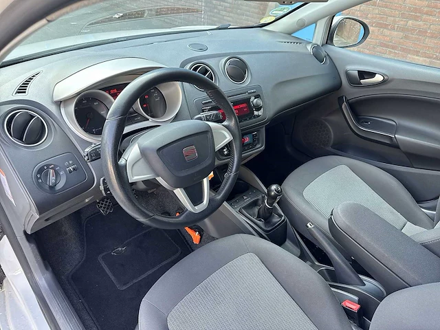 Seat ibiza sc 1.2 tdi copa style ecomotive car 2012| 16-sxx-8 - afbeelding 3 van  24