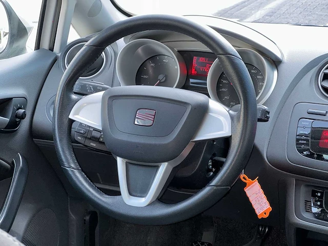 Seat ibiza sc 1.2 tdi copa style ecomotive car 2012| 16-sxx-8 - afbeelding 6 van  24