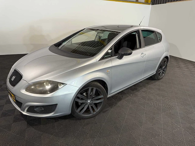 Seat leon 1.2 tsi good stuff, 08-pbr-6 - afbeelding 1 van  17