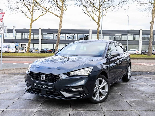 Seat leon 1.4 tsi ehybrid phev fr-line 204pk automaat 2020 keyless go & entry achteruitrijcamera stoel&stuurverwarmd - afbeelding 1 van  31