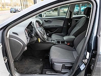 Seat leon 1.5 tsi style 2019 navigatiesysteem stoelverwarming carplay/android parkeersensoren 16"inch hagelschade - afbeelding 3 van  32