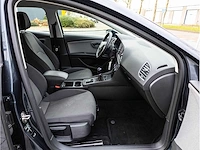 Seat leon 1.5 tsi style 2019 navigatiesysteem stoelverwarming carplay/android parkeersensoren 16"inch hagelschade - afbeelding 14 van  32