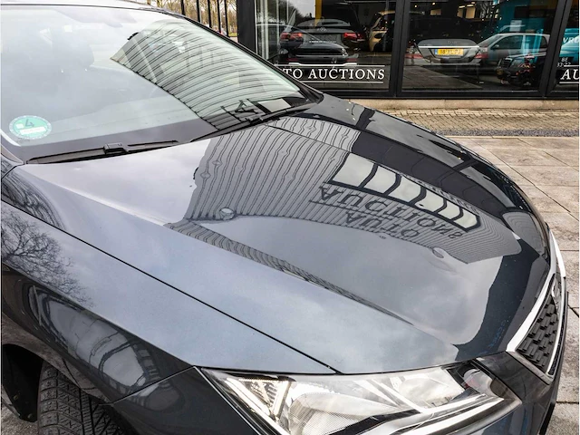 Seat leon 1.5 tsi style 2019 navigatiesysteem stoelverwarming carplay/android parkeersensoren 16"inch hagelschade - afbeelding 17 van  32