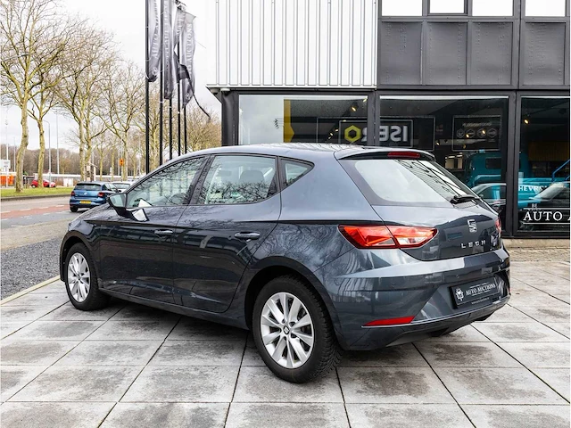 Seat leon 1.5 tsi style 2019 navigatiesysteem stoelverwarming carplay/android parkeersensoren 16"inch hagelschade - afbeelding 23 van  32