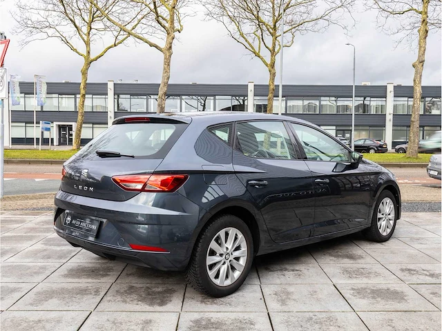 Seat leon 1.5 tsi style 2019 navigatiesysteem stoelverwarming carplay/android parkeersensoren 16"inch hagelschade - afbeelding 28 van  32