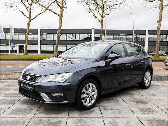 Seat leon 1.5 tsi style 2019 navigatiesysteem stoelverwarming carplay/android parkeersensoren 16"inch hagelschade - afbeelding 32 van  32