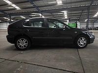 Seat leon 1.6-16v stella , 80-pr-dg en km stand - afbeelding 5 van  8