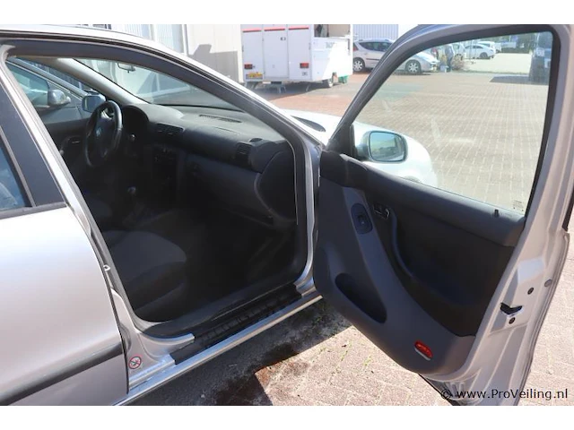 Seat leon 1.6 benzine 16v | bwjr. 2003 | kenteken: 81-ll-zd - afbeelding 7 van  24