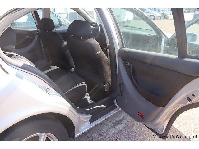 Seat leon 1.6 benzine 16v| bwjr. 2003 | kenteken: 81-ll-zd - afbeelding 10 van  24