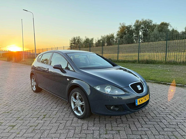 Seat leon 1.6 reference , kh-747-s - afbeelding 12 van  19