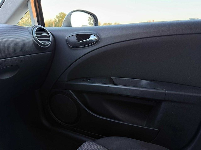 Seat leon 1.6 reference , kh-747-s - afbeelding 7 van  19